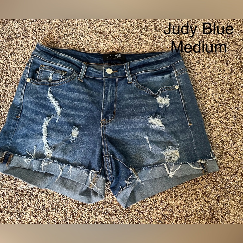 Judy Blue shorts medium